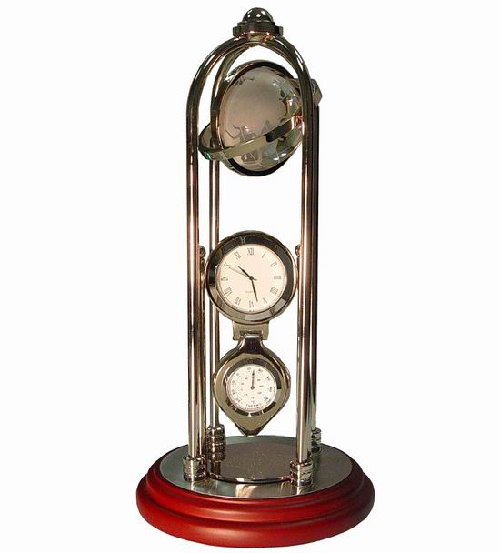 Настольный сувенир с часами. термометром и вращающимся стеклянны