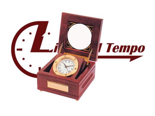  Часы настольные от Linea Del Tempo