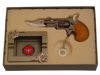 Подарочный набор(пепельница,пистолет-зажигалка с ножом,цепочка)